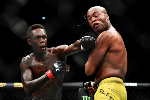 Israel Adesanya: Tôi sẽ cho Robert Whittaker thấy rằng tôi vĩ đại hơn tôi nghĩ 